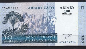 100 ariary 2004  P 86  UNC