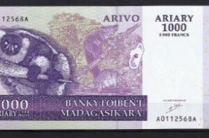 1.000 ariary 2004  P 89  UNC