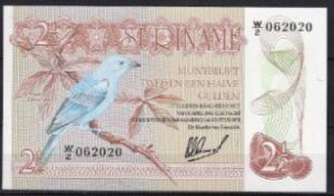 2 1/2 gulden  P118-b  1978  UNC