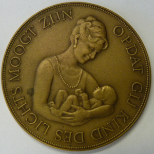 Geboortepenning Prins Maurits van Oranje-Nassau, van Vollenhoven 17 april 1968