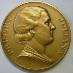 Nationaal Crisis Comite met afbeelding Prinses Juliana 1936