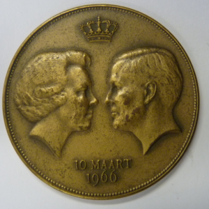 Huwelijkspenning Beatrix en Claus op 10 maart 1966