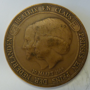 Huwelijkspenning Prinses Beatrix en Claus van Amsberg 10 maart 1966