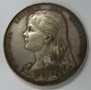 Penning geslagen voor 1e bezoeken der koninginnen z.j. (ca. 1892) Zilver RARE!!!!